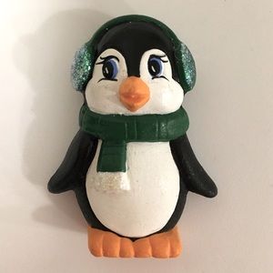 3D Penguin Brooch / Pin: Cute Accessory Hat or Scarf, Winter, Christmas, Green
